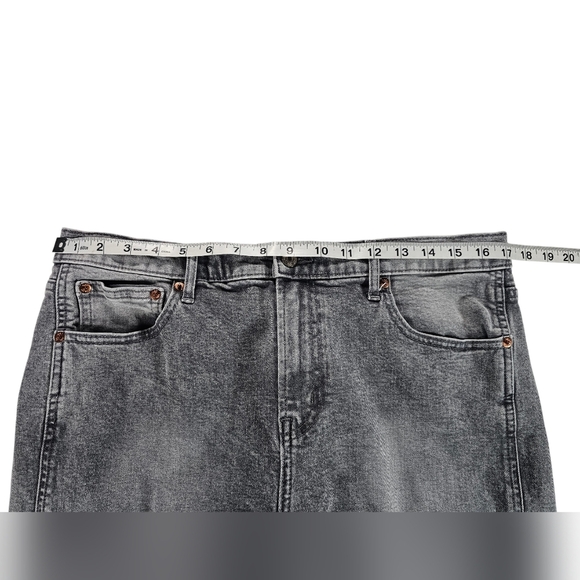 Gap Distressed vintage slim mid rise Gray Denim Jeans size 32/ 14R - Picture 4 of 5